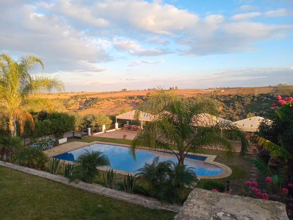 Villa à Rénover, 80 m de Façade sans Vis-à-Vis